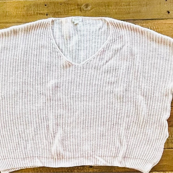 ***SOLD***
Debut Dusty Rose Oversized Sweater / Pre Owned - Picture 5 of 10